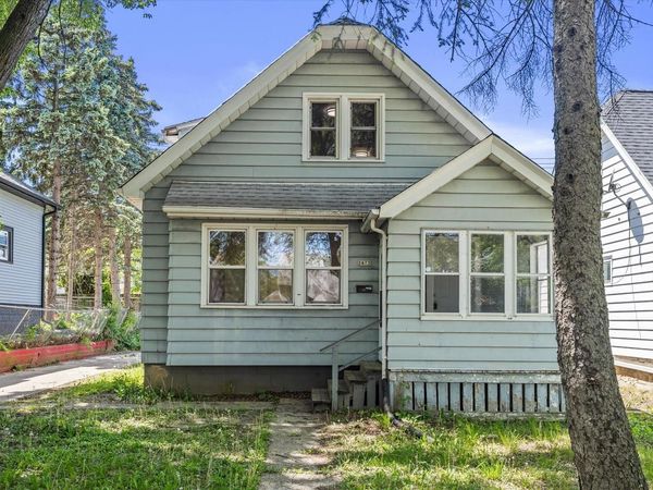 2473 N 57th STREET, Milwaukee, WI 53210