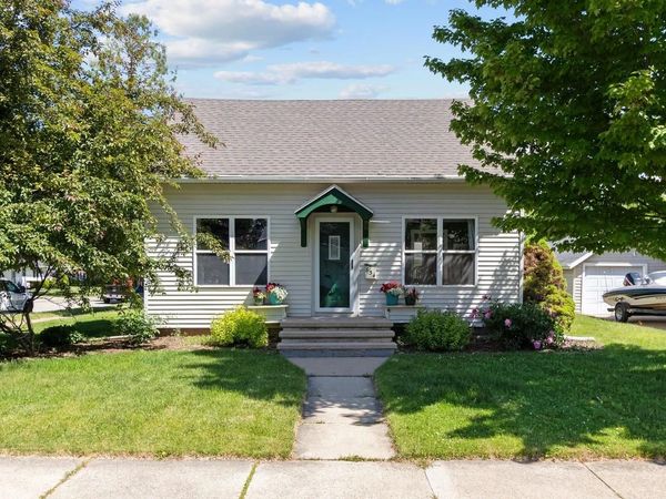 834 W GRANT STREET, Appleton, WI 54914