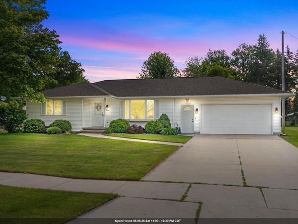 3300 N LAWE STREET, Appleton, WI 54911