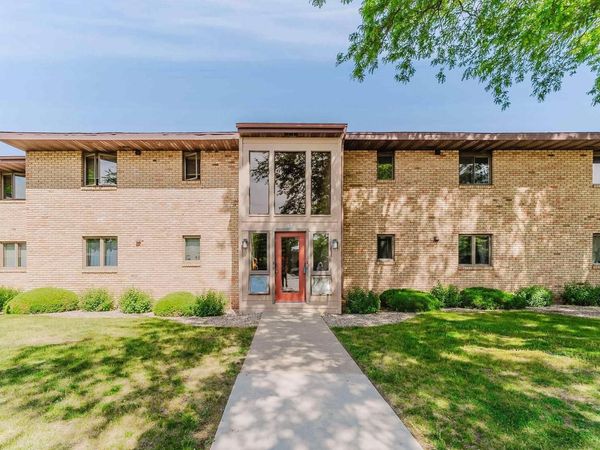 280 N CAMPBELL ROAD, Unit C, Oshkosh, WI 54902