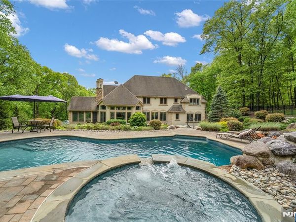 127 Waughaw Road, Montville Township, NJ 07082