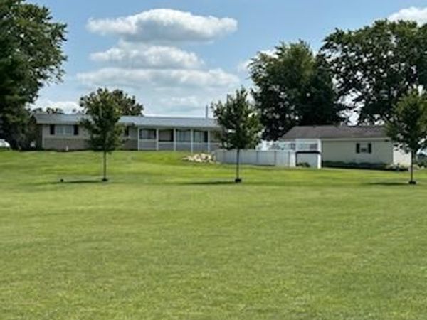 3135 E 2780 North Road , Donovan, IL 60931