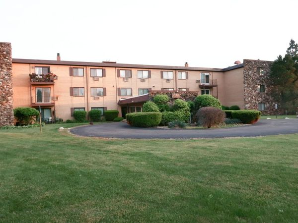 725 W Dempster Street , Unit 308, Des Plaines, IL 60016