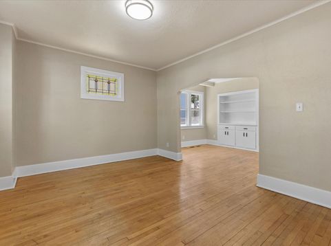 Main Photo