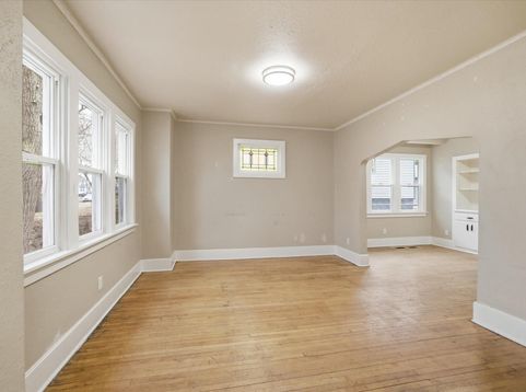 Main Photo