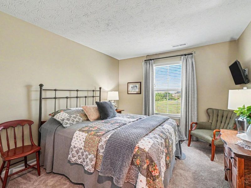 7893 Pinnacle Point Drive, West Chester, OH 45069 Photo 12