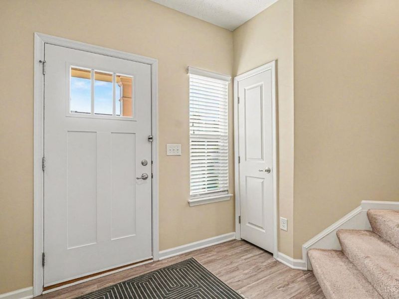 7893 Pinnacle Point Drive, West Chester, OH 45069 Photo 3
