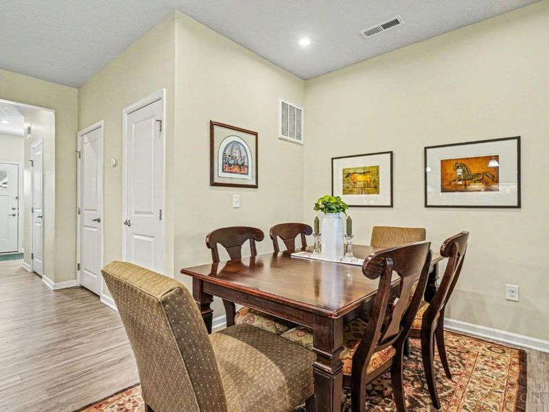 7893 Pinnacle Point Drive, West Chester, OH 45069 Photo 8