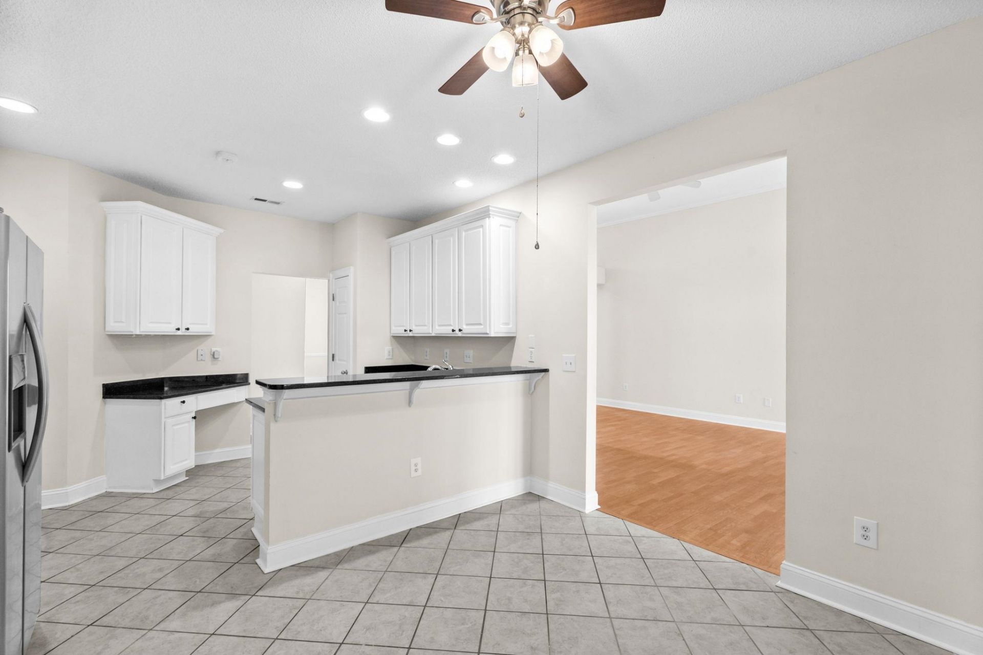 1911 Deerfield Ave.  Photo 16