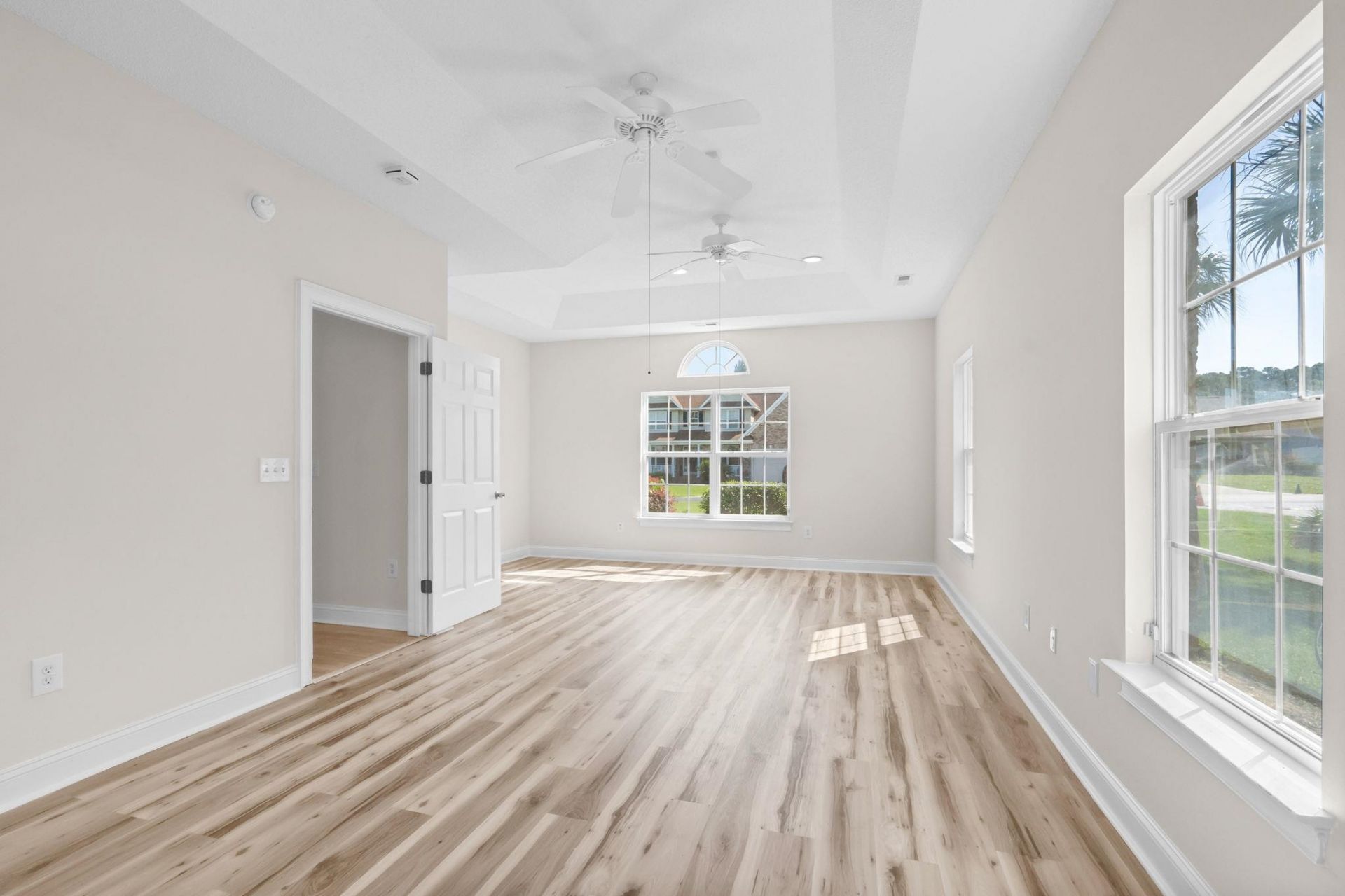 1911 Deerfield Ave.  Photo 27