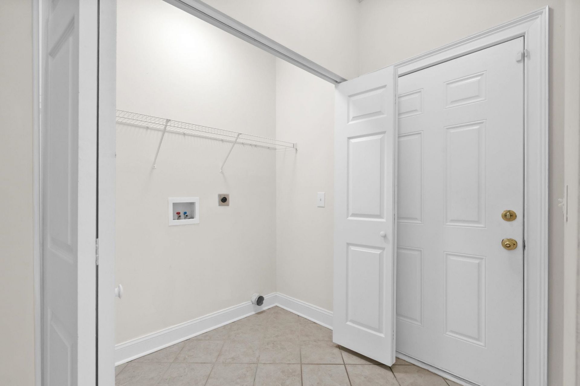 1911 Deerfield Ave.  Photo 35