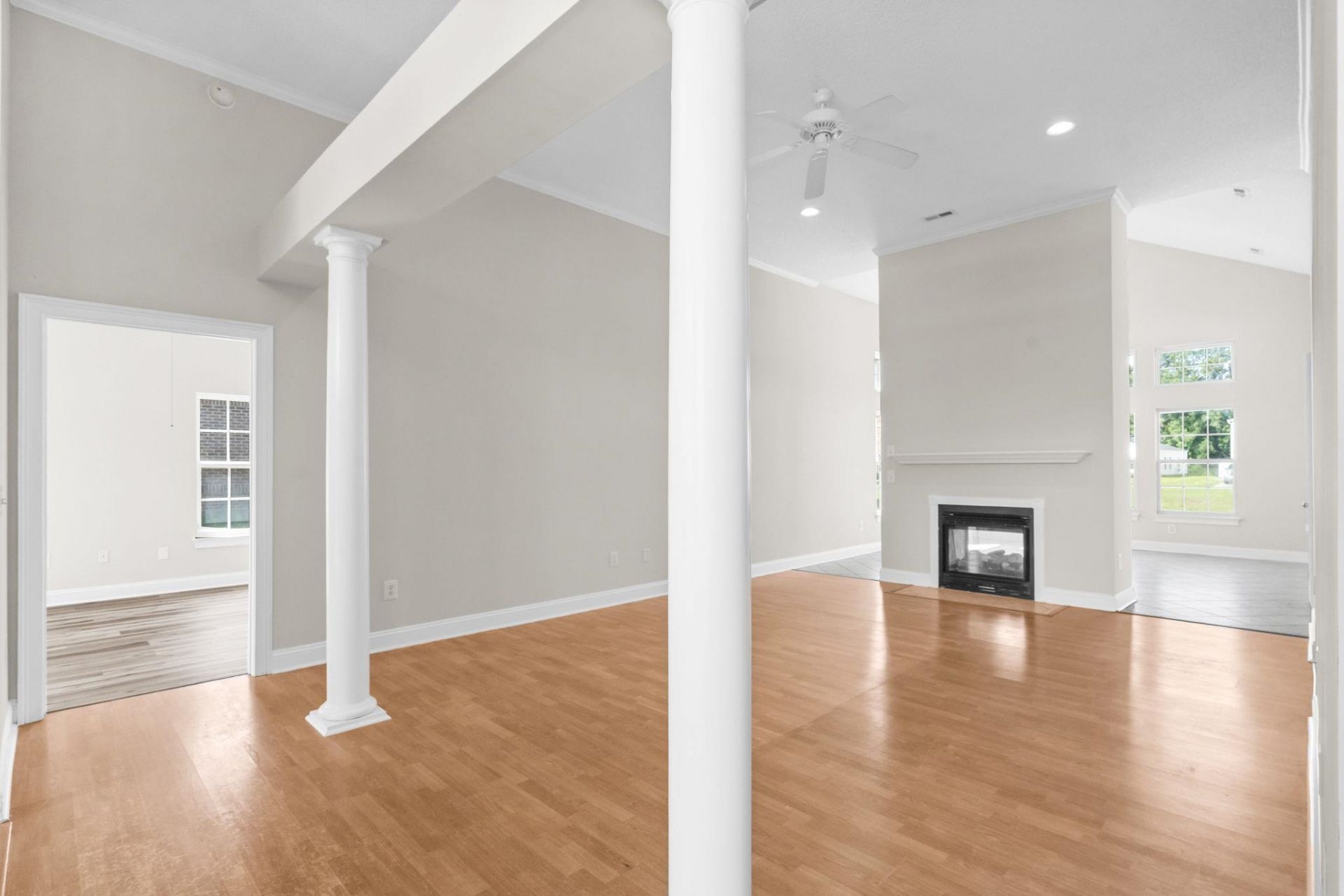1911 Deerfield Ave.  Photo 8