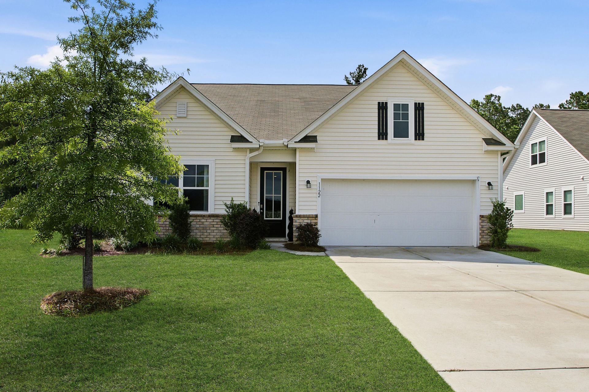 1122 Wading Point Boulevard Photo 1