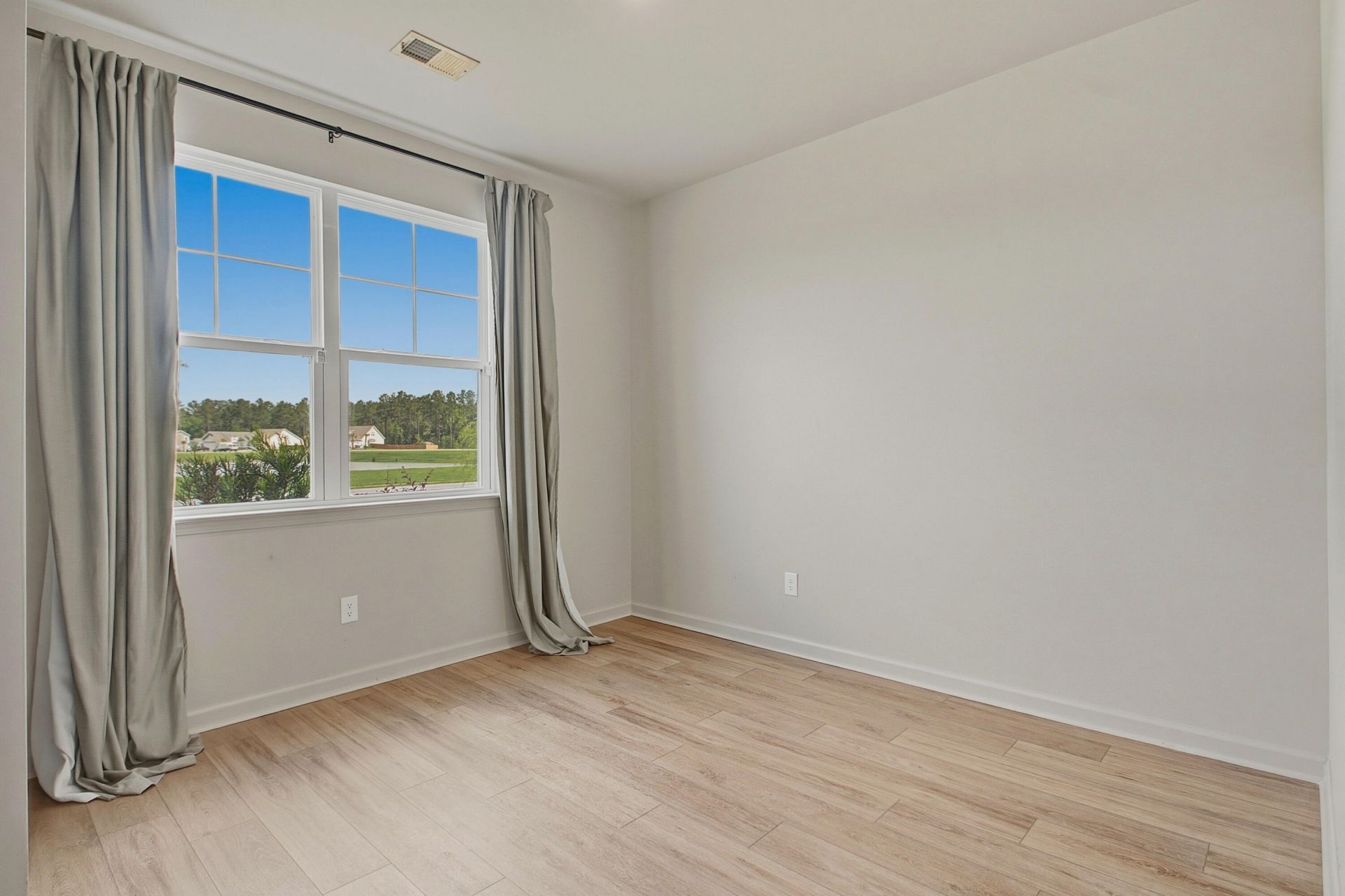 1122 Wading Point Boulevard Photo 32