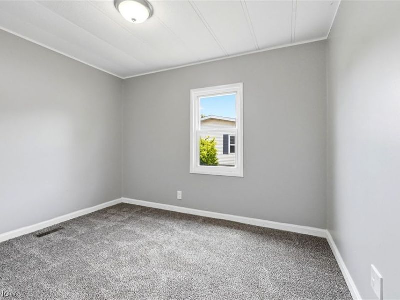 490 Arabian Court , Lagrange, OH 44050 Photo 25