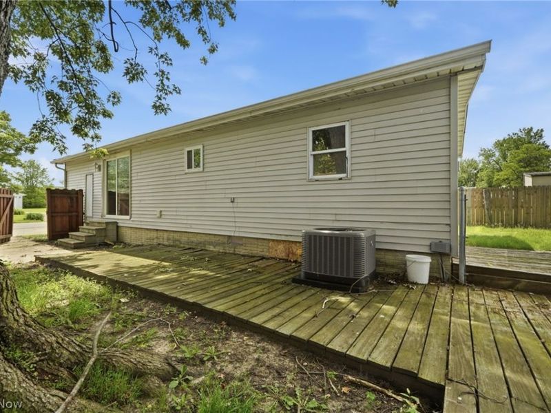 490 Arabian Court , Lagrange, OH 44050 Photo 29