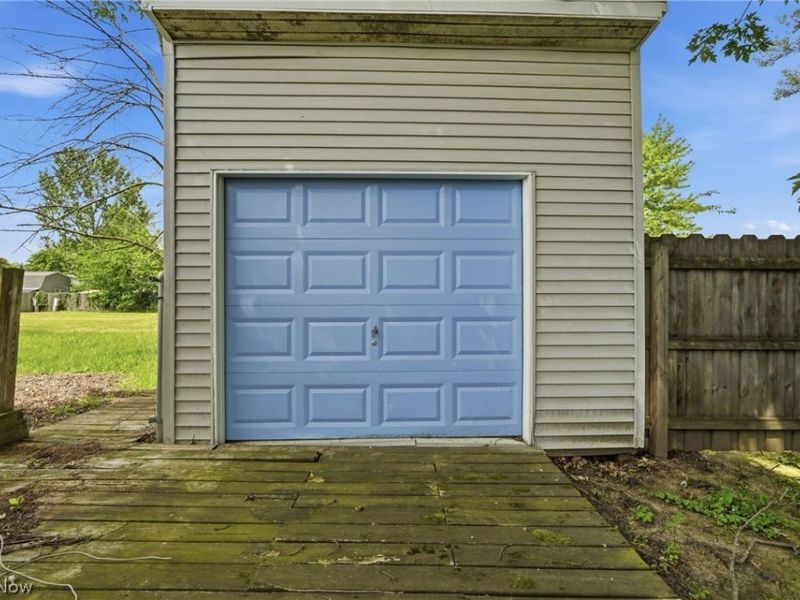 490 Arabian Court , Lagrange, OH 44050 Photo 30
