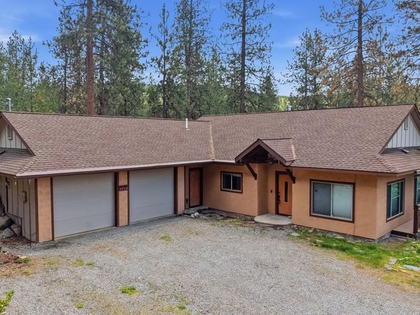 7710 E Beverly Dr, Spokane Valley, WA 99212