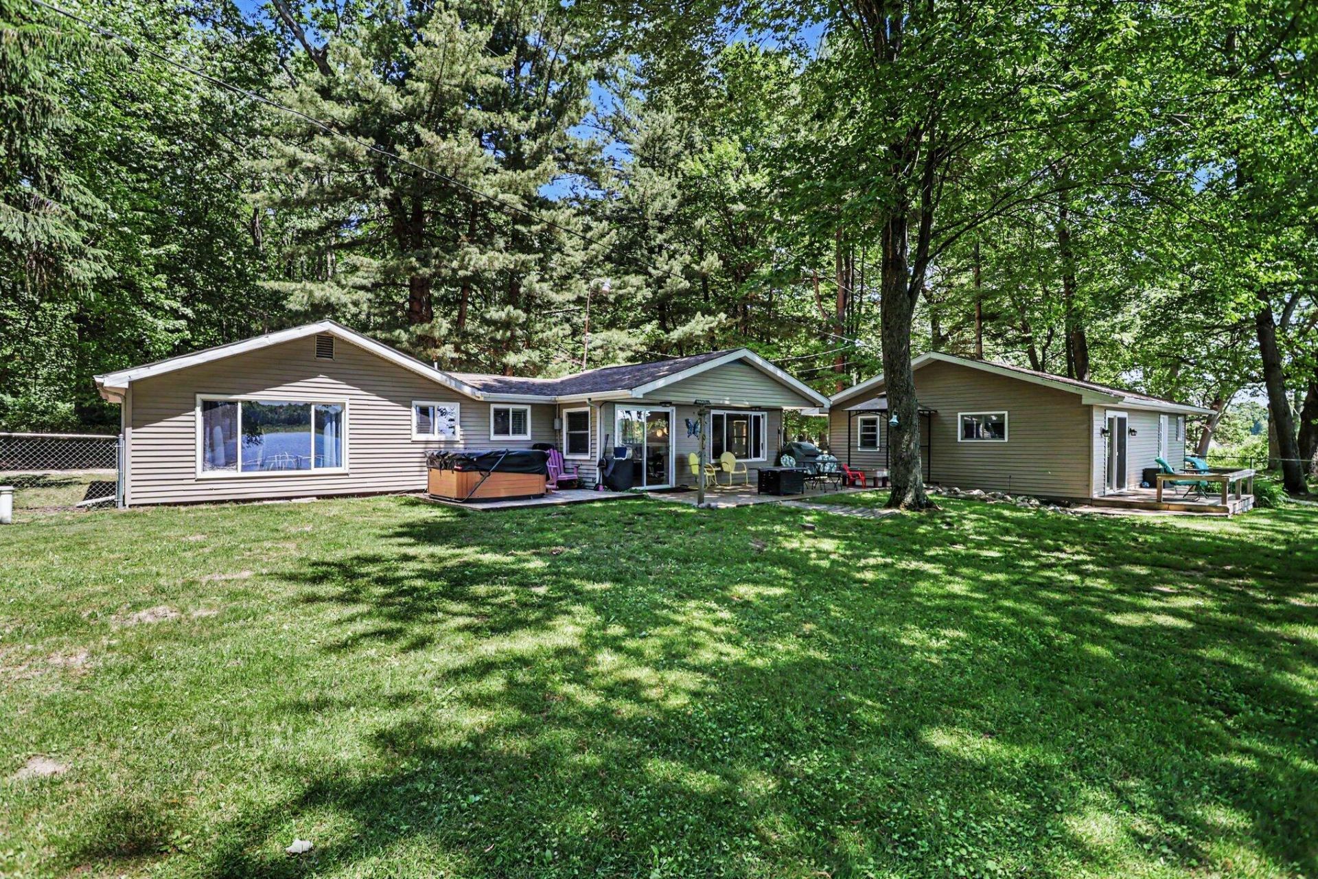 301 Cotton Lake Drive, Battle Creek, MI 49014 Main Photo