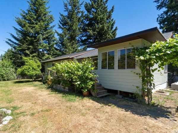 980 Poplar Way , Whiskey Creek, BC V9K 1X9