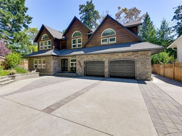 6799 Jedora Dr , Central Saanich, BC V8M 1A6