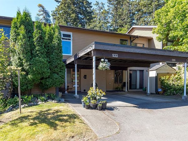 533 Crossandra Cres , Saanich, BC V8Z 6G4