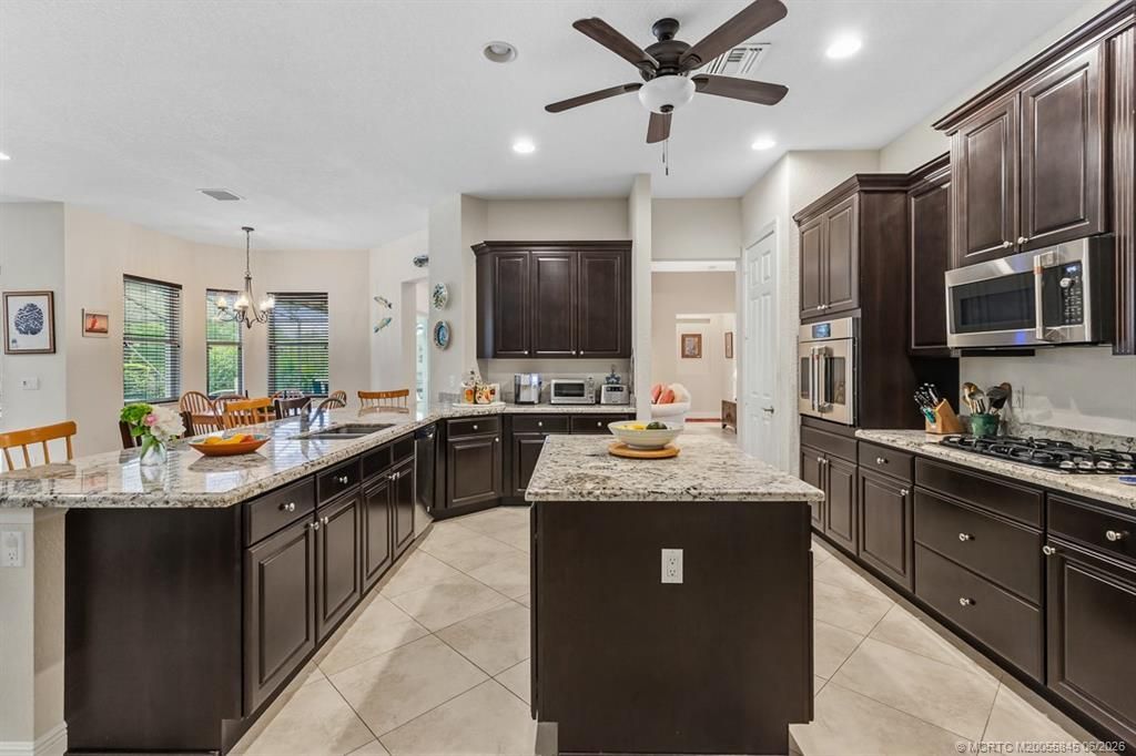 7664 SE Belle Maison Drive , Stuart, FL 34997 Photo
