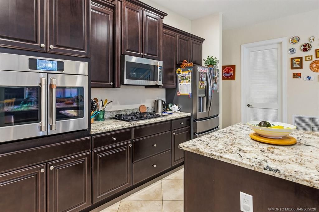 7664 SE Belle Maison Drive , Stuart, FL 34997 Photo