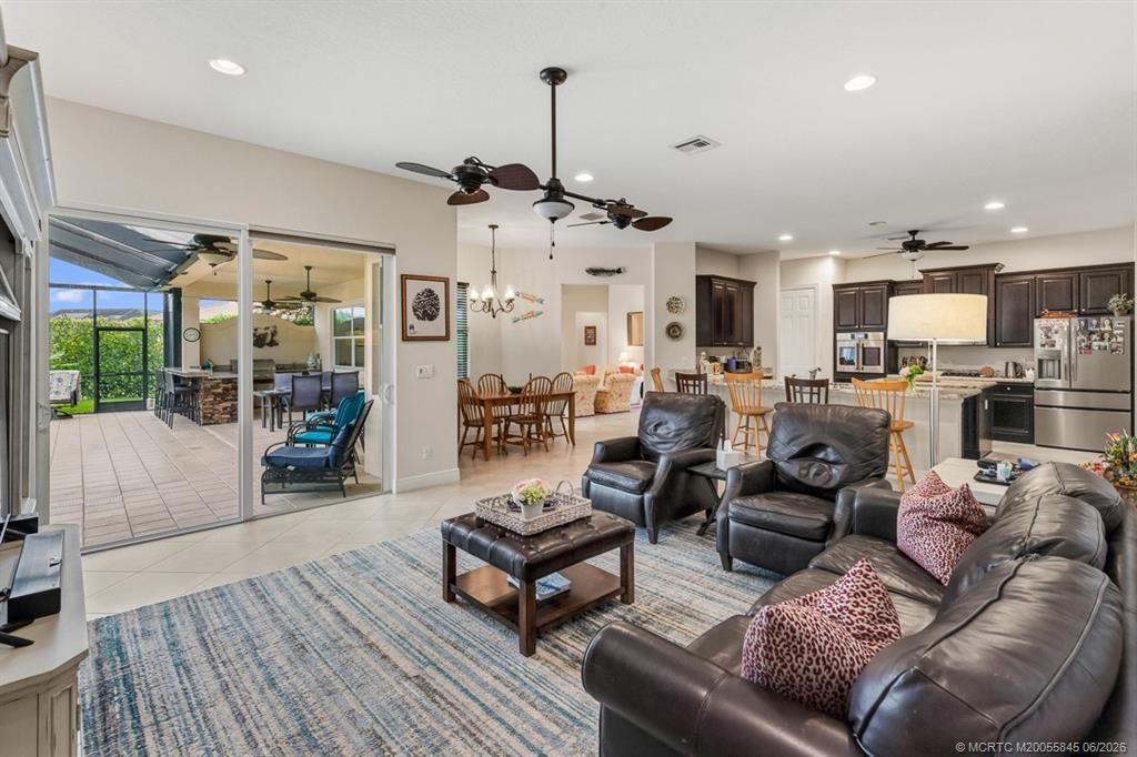 7664 SE Belle Maison Drive , Stuart, FL 34997 Photo