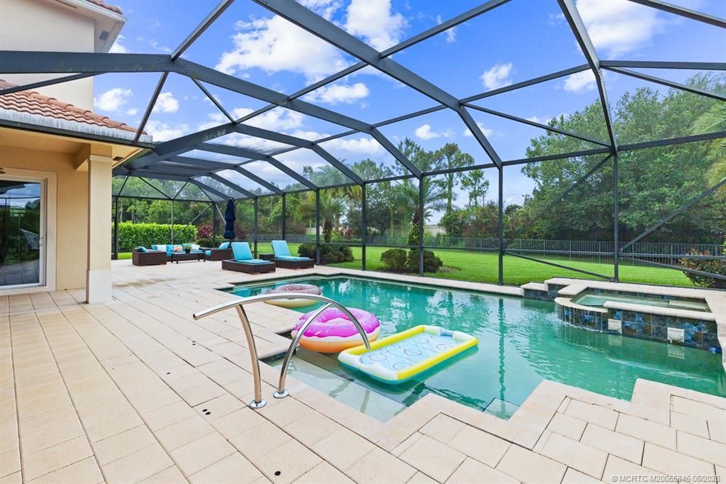 7664 SE Belle Maison Drive , Stuart, FL 34997 Photo
