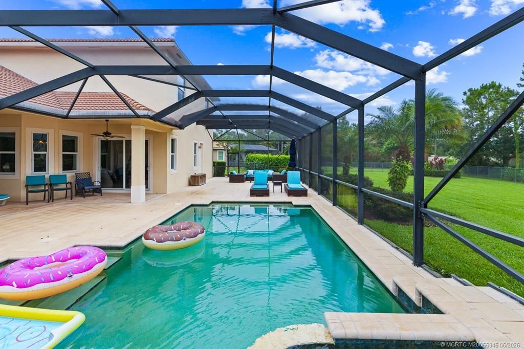 7664 SE Belle Maison Drive , Stuart, FL 34997 Photo