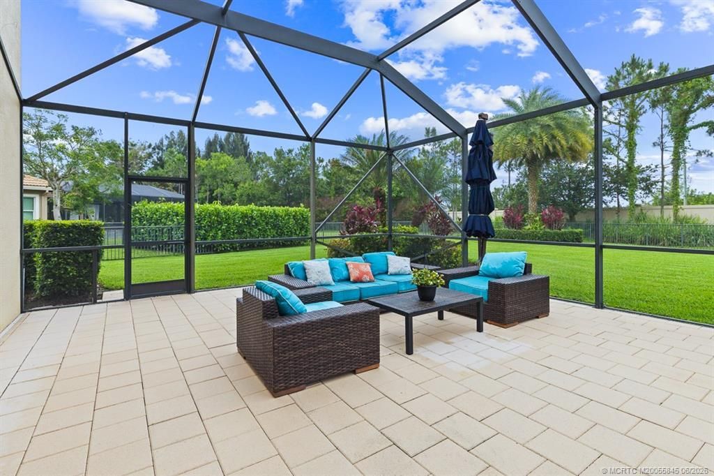 7664 SE Belle Maison Drive , Stuart, FL 34997 Photo