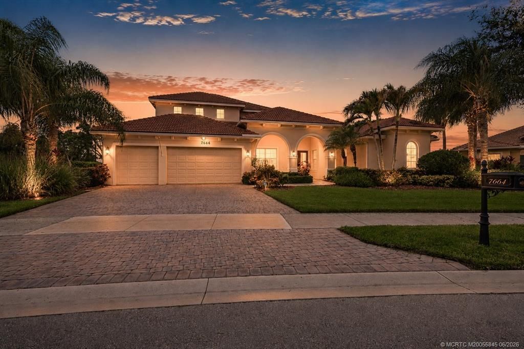 7664 SE Belle Maison Drive , Stuart, FL 34997 Photo