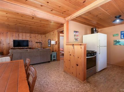 1069 Los Angeles Avenue, Unit 29, South Lake Tahoe, CA 96150 Photo
