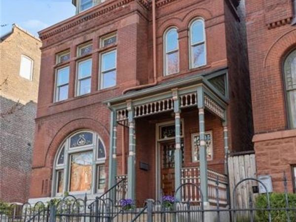 2346 Albion Place, St Louis, MO 63104