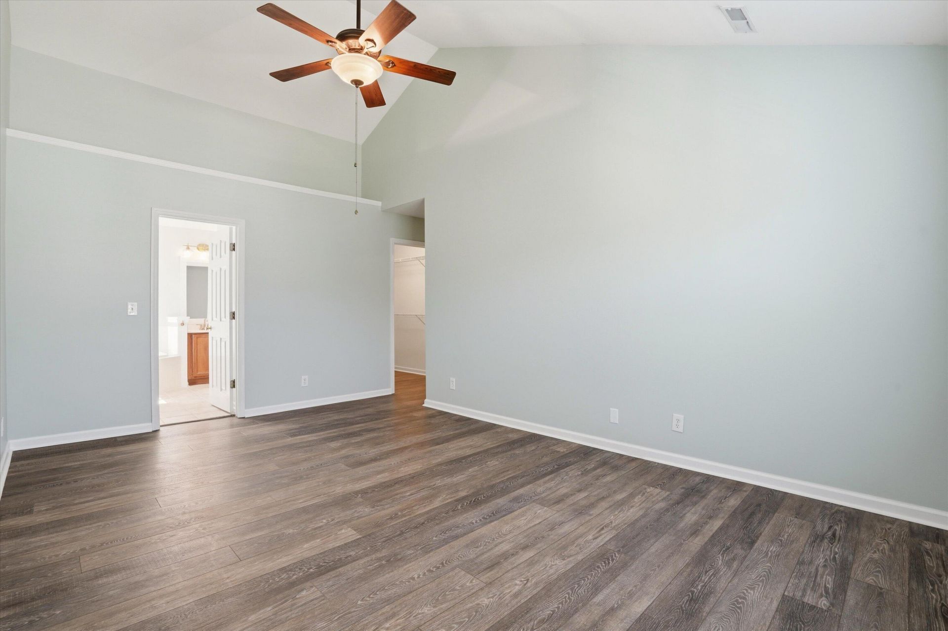 1152 Willoughby Lane Photo 26