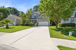 1152 Willoughby Lane photo 4