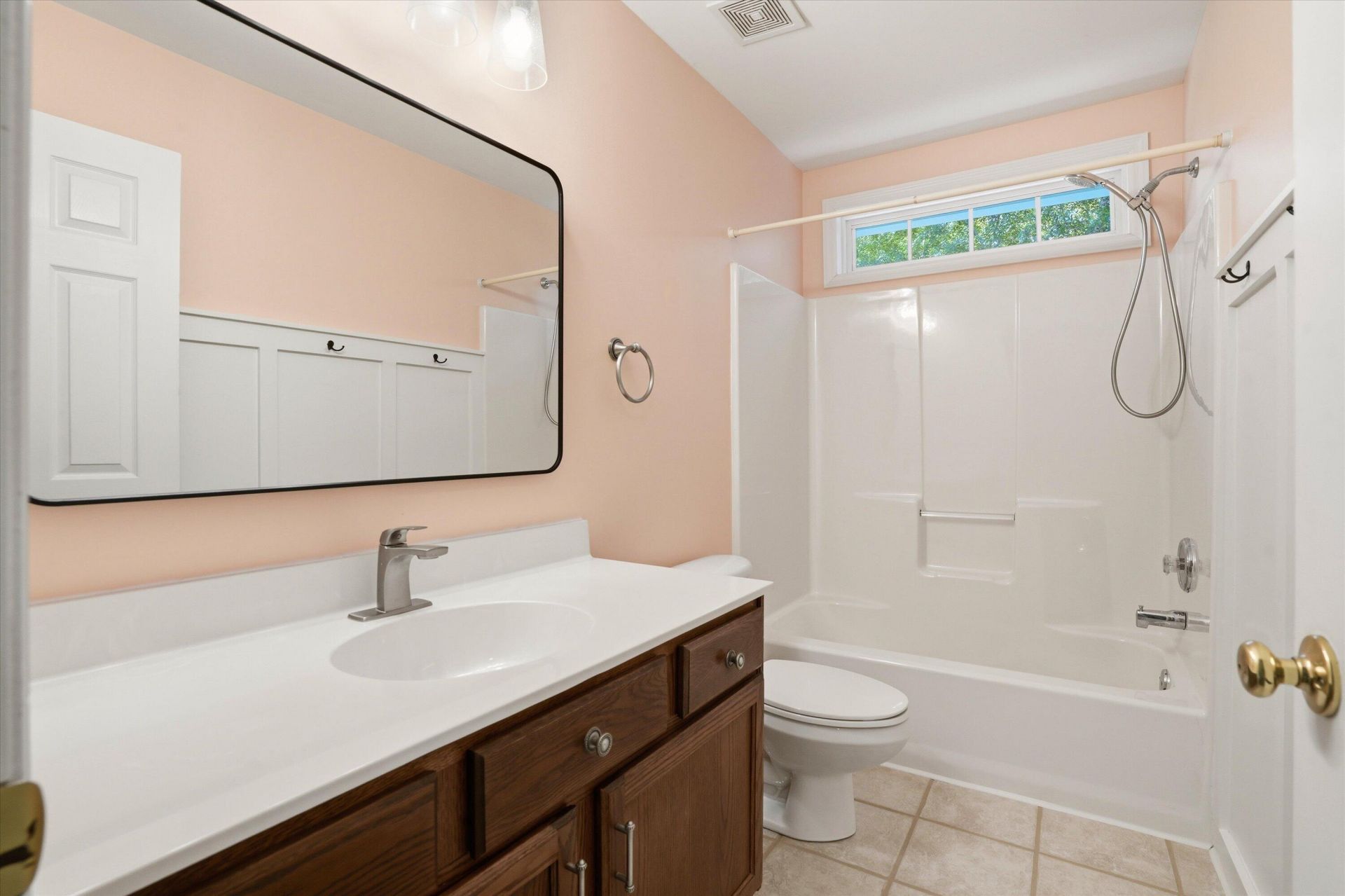 1152 Willoughby Lane Photo 34