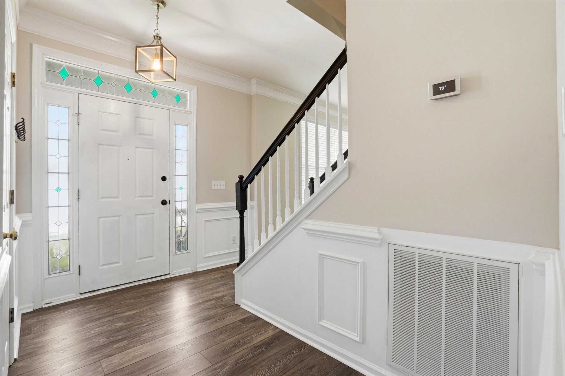 1152 Willoughby Lane Photo 6
