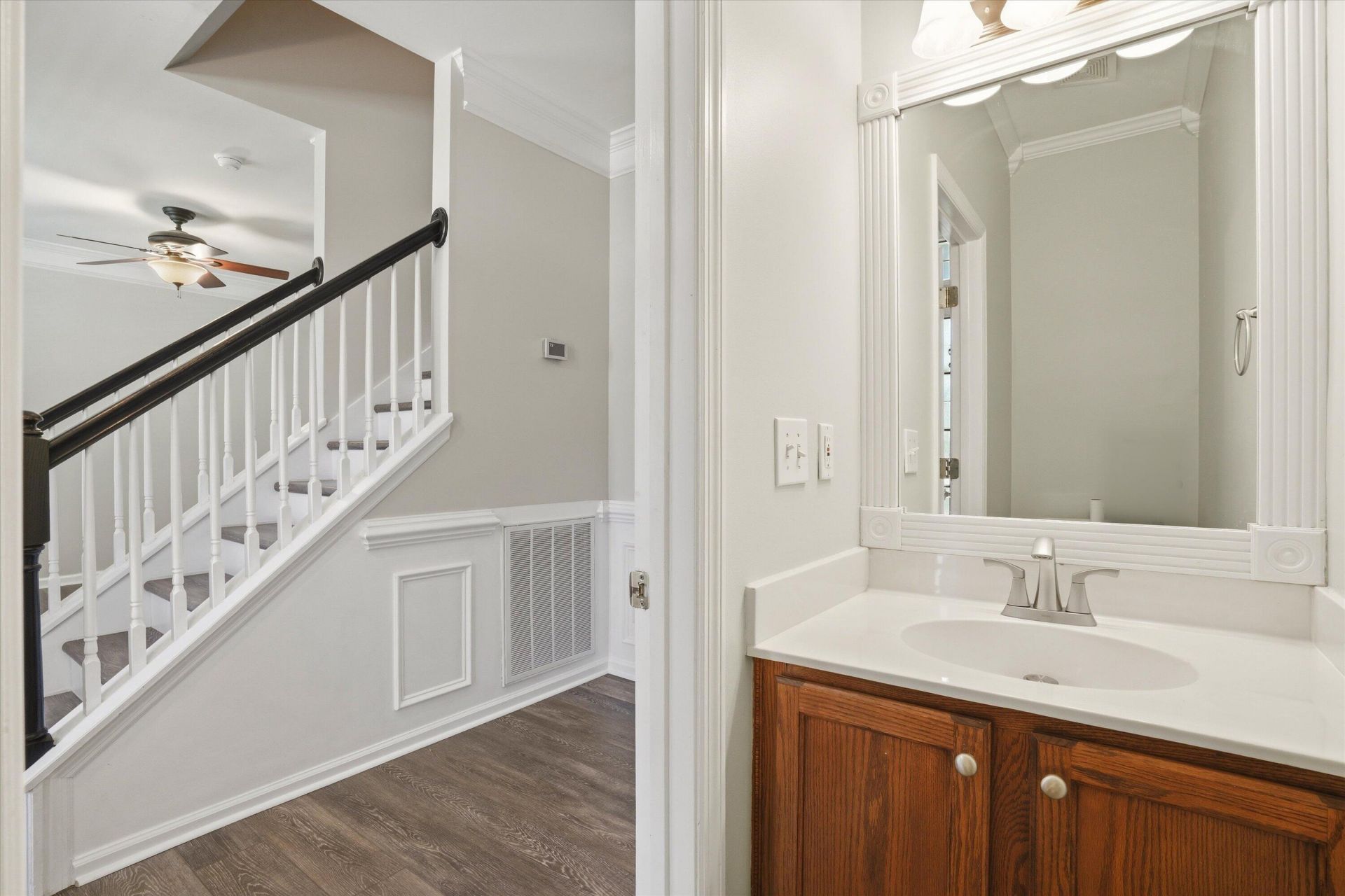1152 Willoughby Lane Photo 7