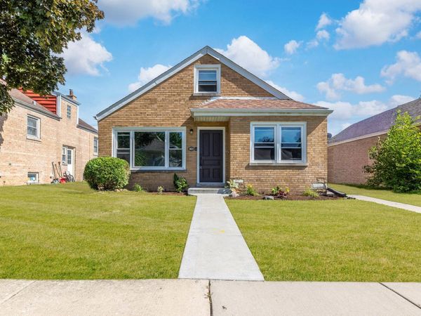 8022 42nd Street , Lyons, IL 60534