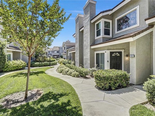 88 Greenmoor , Irvine, CA 92614