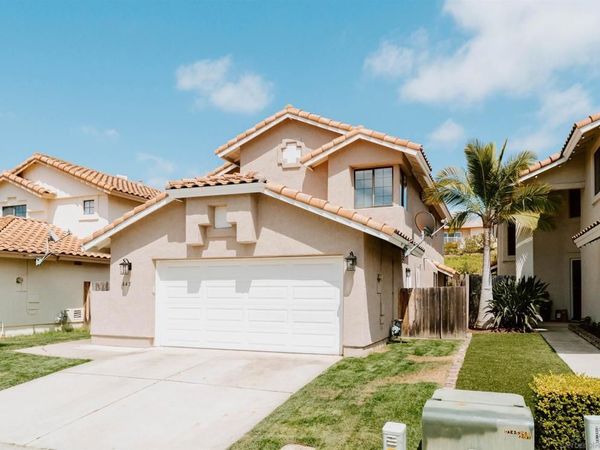 645 Paseo Rio , Vista, CA 92081