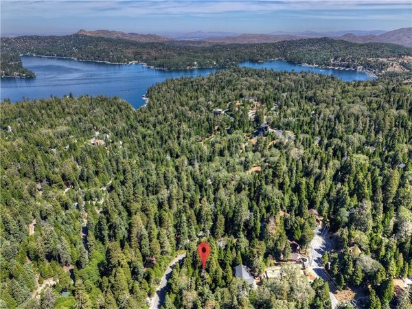 413 Merrimack, Lake Arrowhead, CA 92352