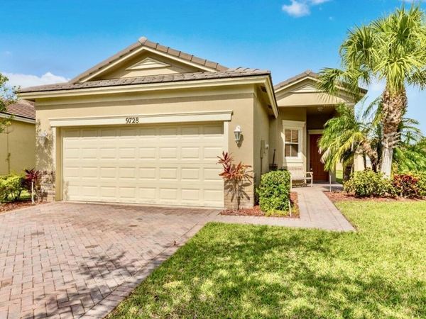 9728 SW Eastbrook Circle, Port St. Lucie, FL 34987