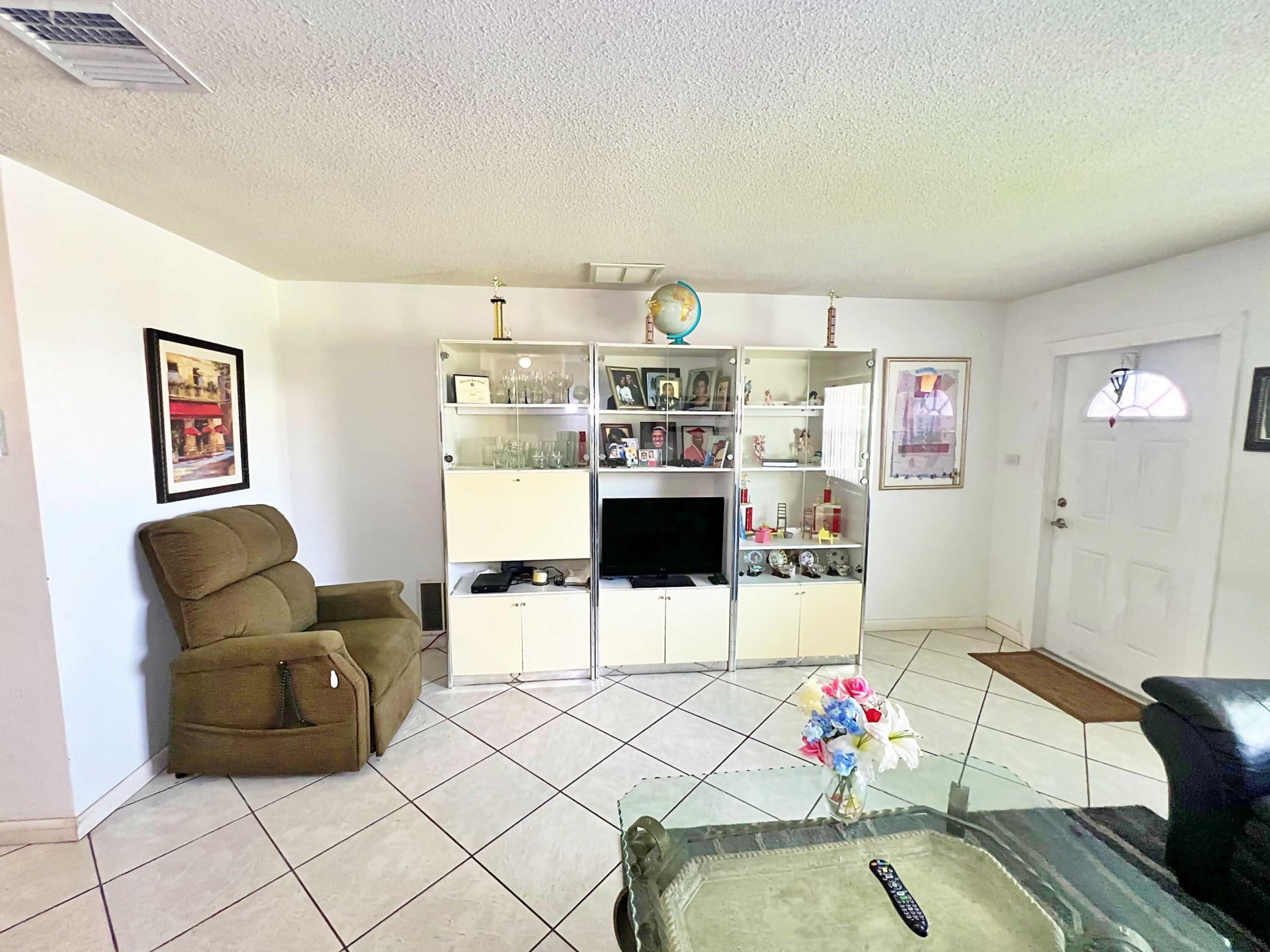 5715 NW 84th Terrace, Tamarac, FL 33321 Photo