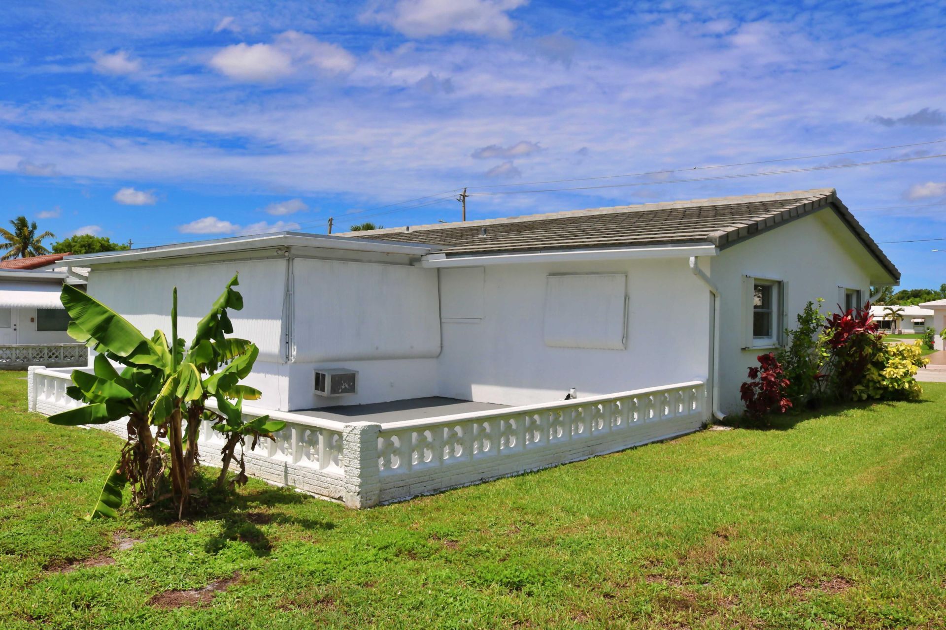 5715 NW 84th Terrace, Tamarac, FL 33321 Photo