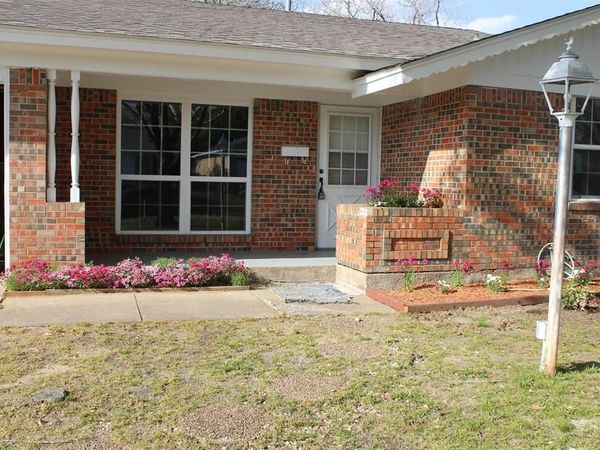 1807 W Scott Street, Sherman, TX 75092