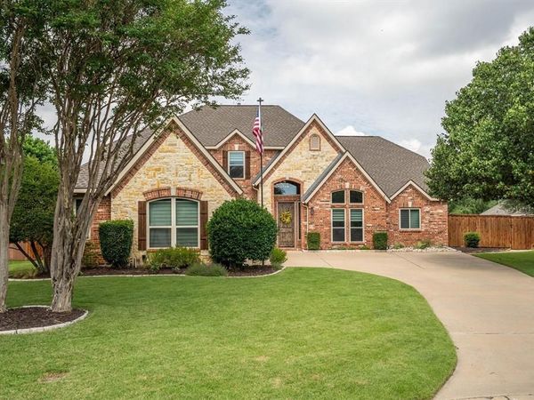 833 Shady Meadow Drive , Highland Village, TX 75077