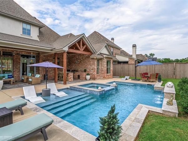 110 Overbrook Lane, Bossier City, LA 71111